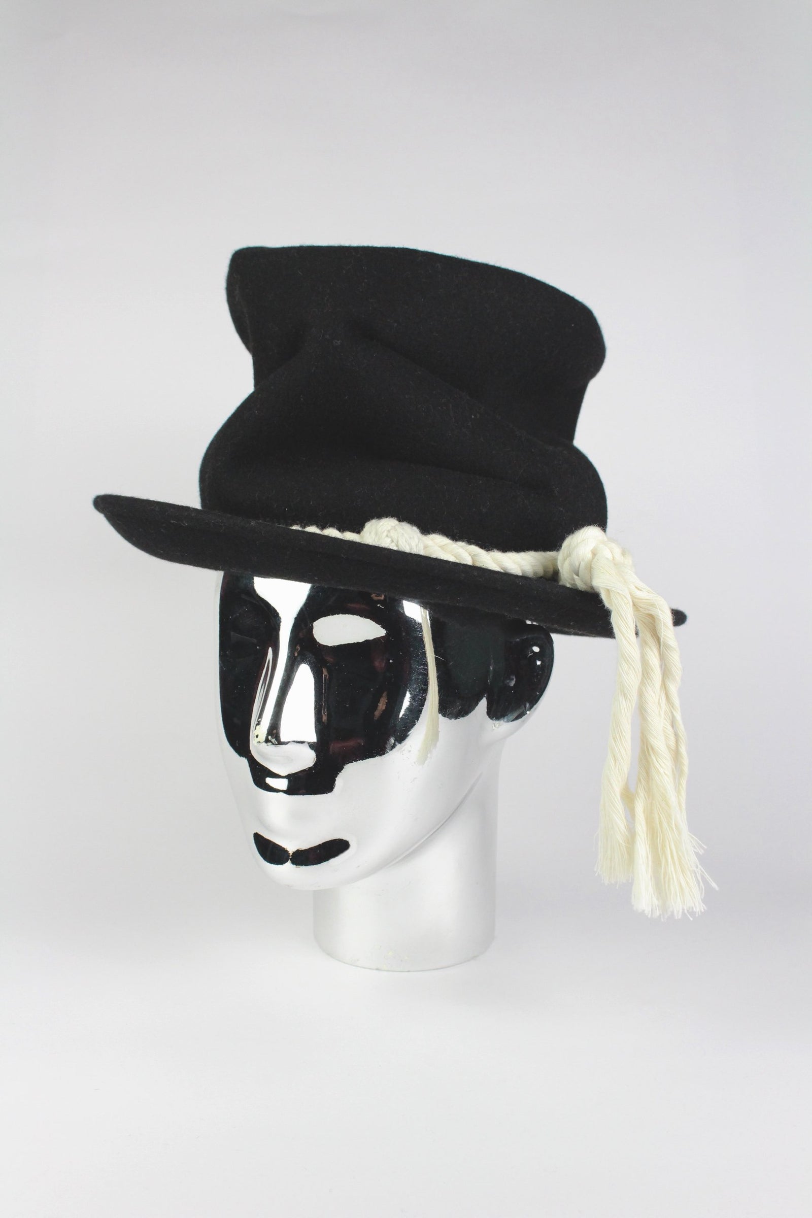 BILL SYKES - OBSIDIAN-A Child Of The Jago