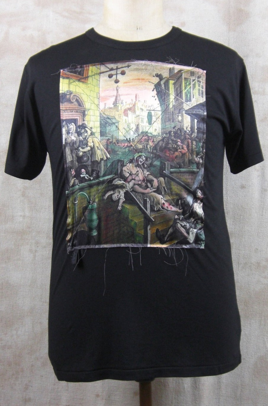 GIN LANE BLACK TEE SHIRT-T shirts-A Child Of The Jago